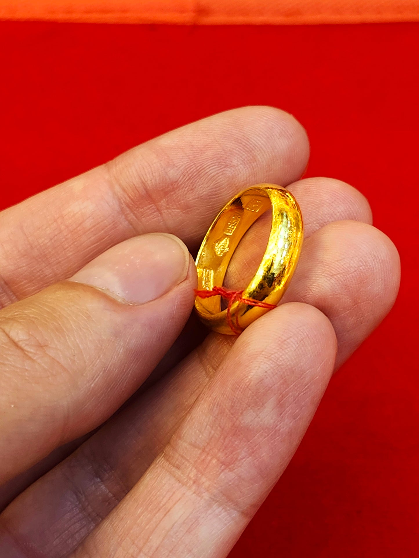 Round Wedding Band Ring, 23K Gold