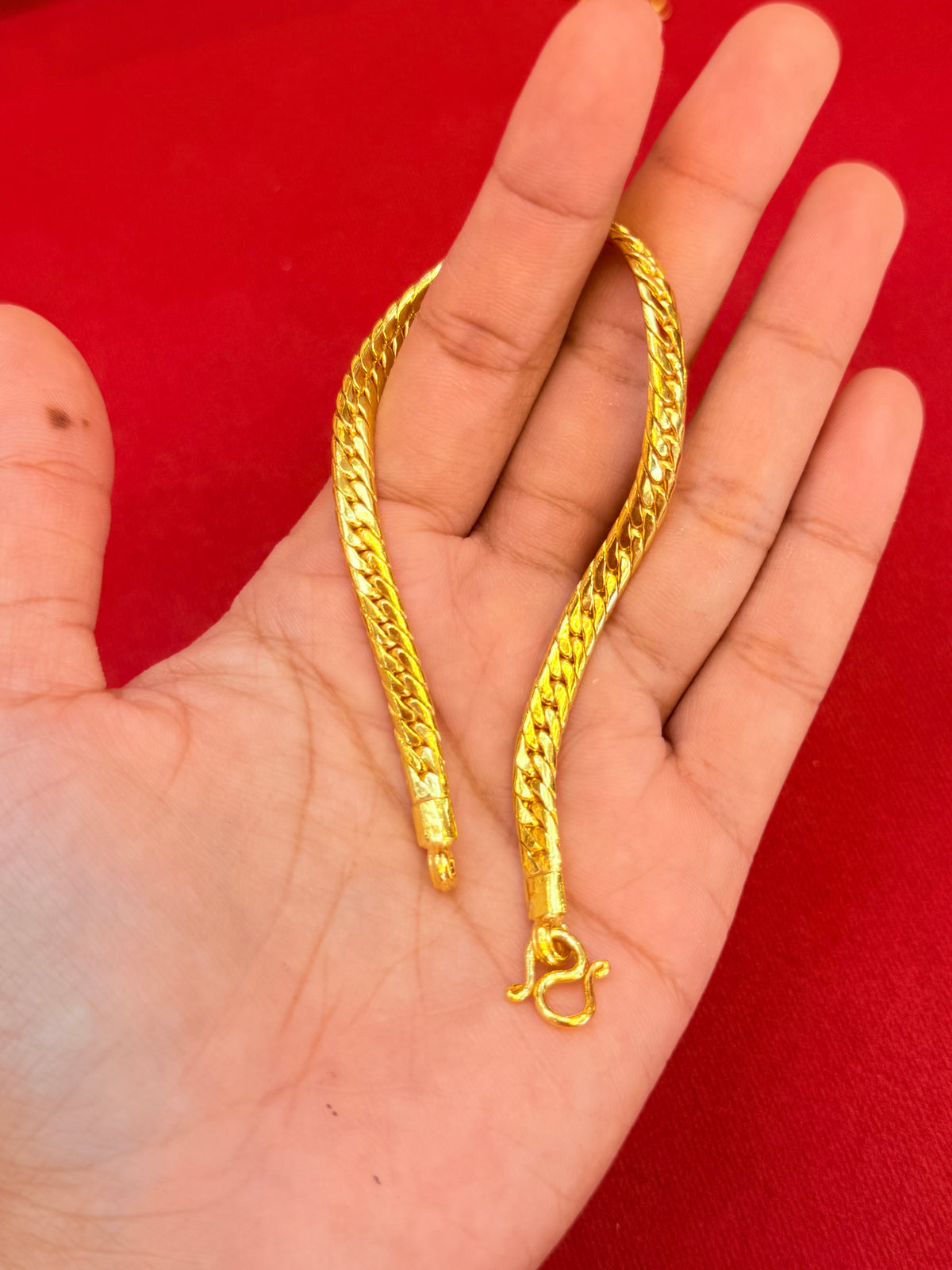 22.8g, 7.5”, Tight Cuban Bracelet, 23K Gold