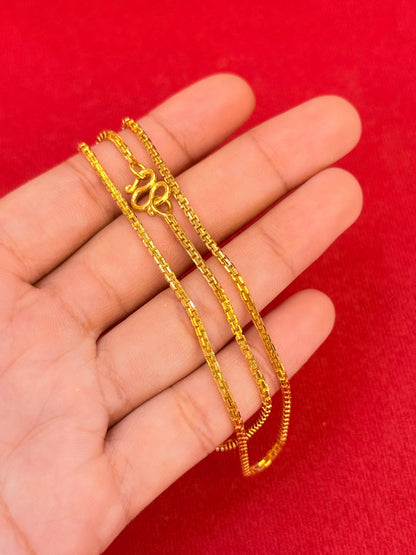 13.6g, 20”, Box Chain, 23K Gold