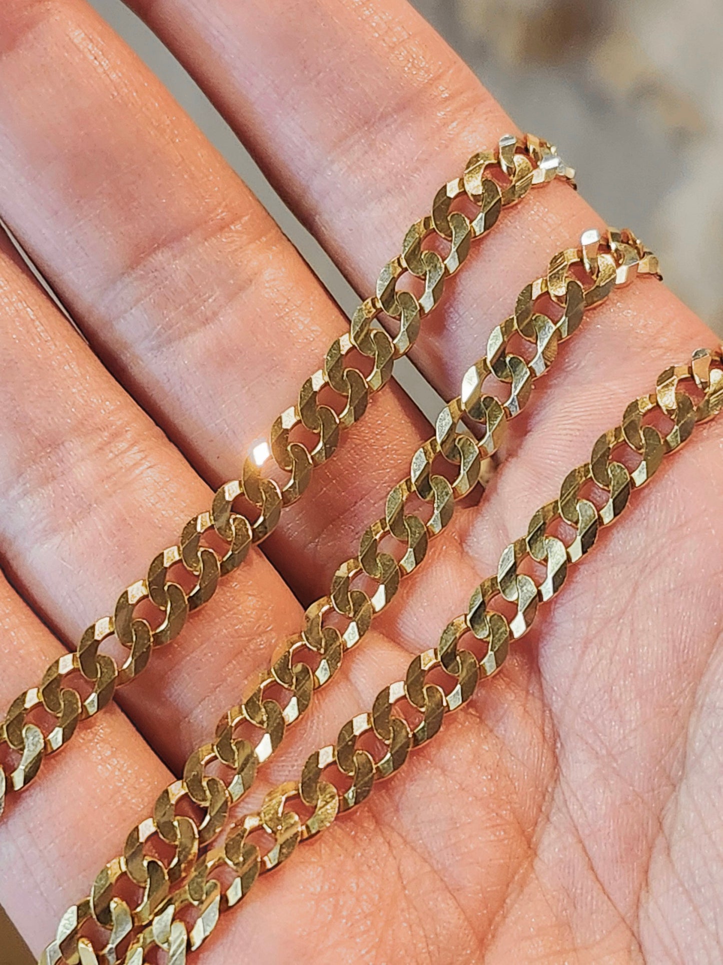 24" Curb Chain, 18k Gold