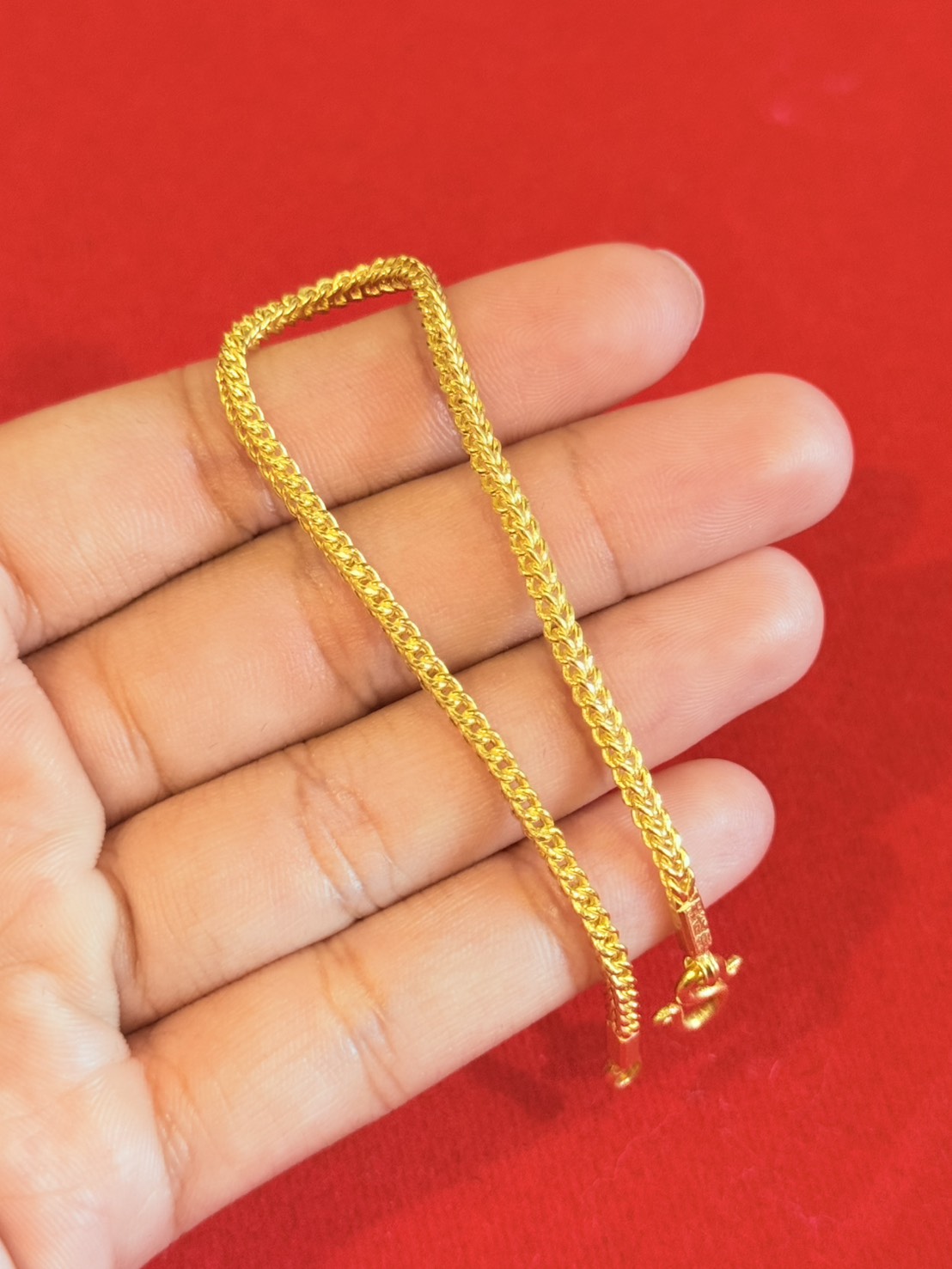 7.6g, 8", Classic Franco Bracelet, 23k Gold