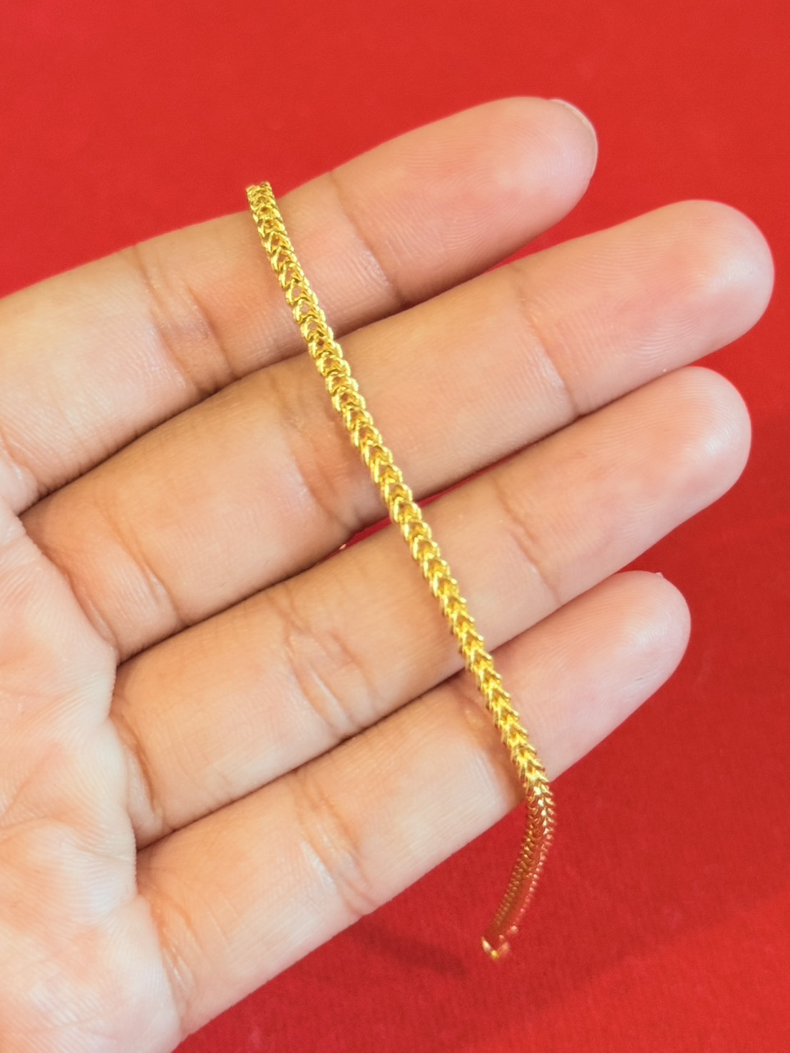 7.6g, 8", Classic Franco Bracelet, 23k Gold