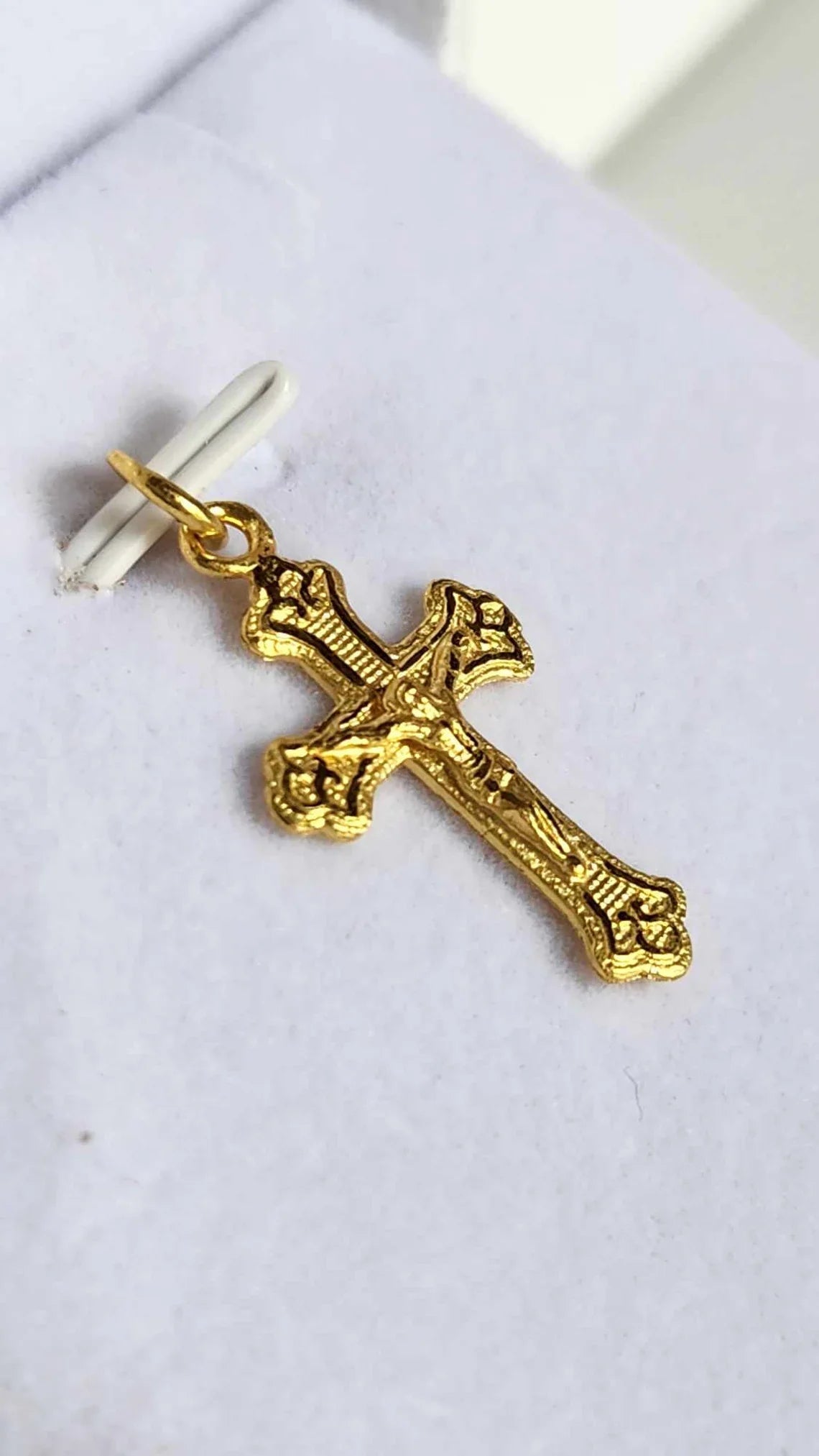 Crucifix Pendant, 23K Gold