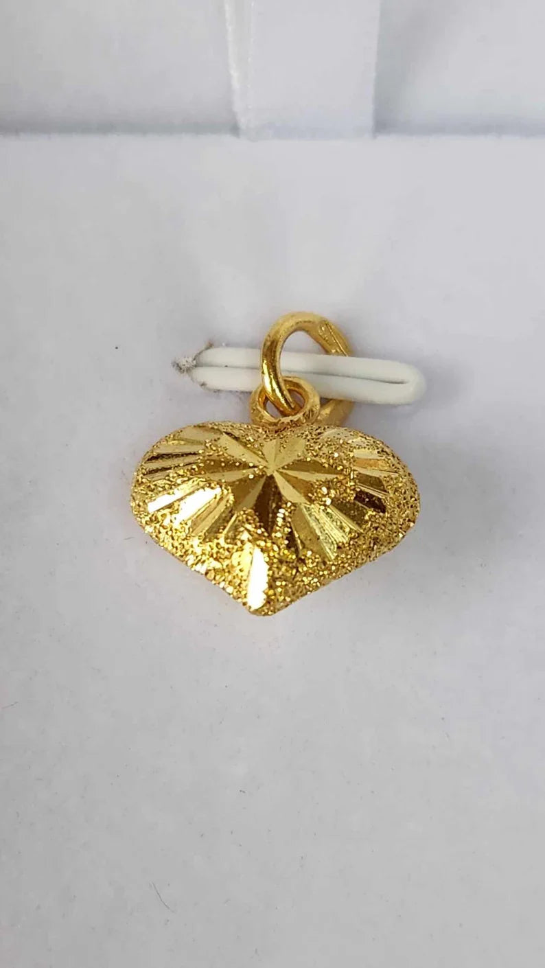 Heart Pendant, 23K Gold